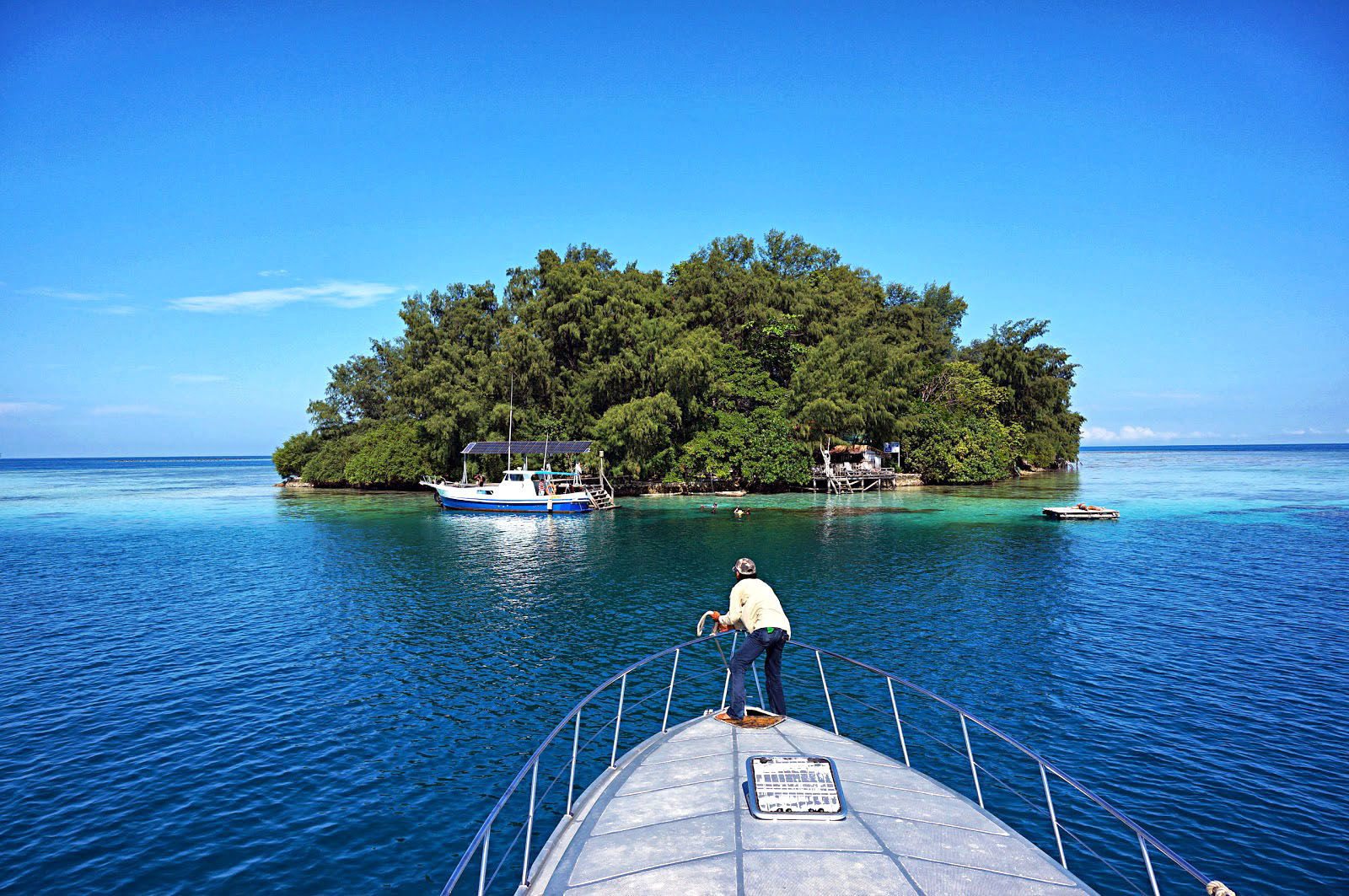 Enjoy the Beauty of the Pulau Seribu, Exciting and Fun !